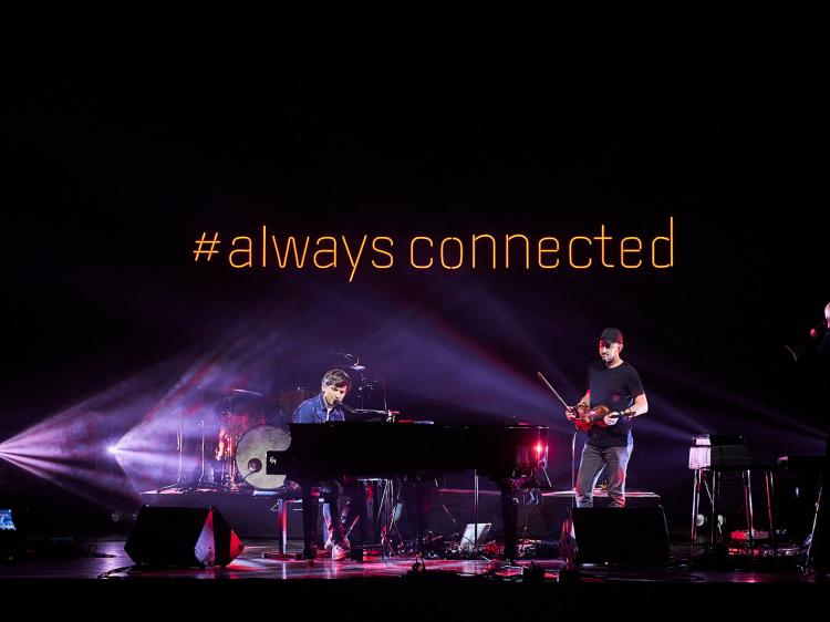 Always Connected AG Insurance concert neon sign