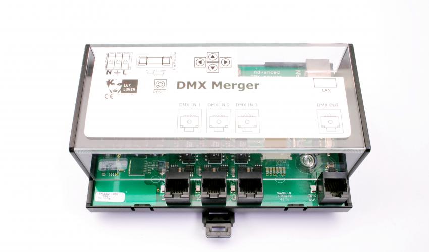 Smart DMX merger